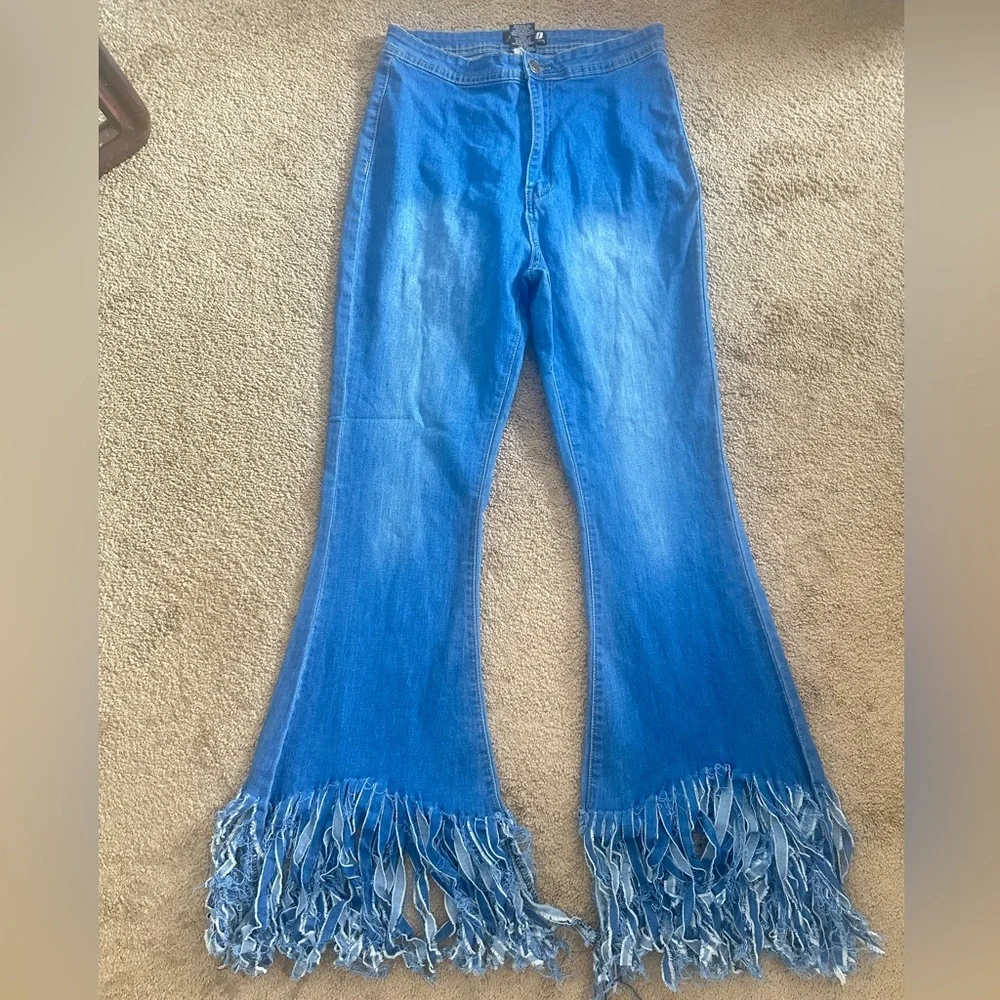 Chic Fringed Denim Flare Jeans - Picture 1 of 8
